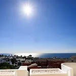 Beach Apartment - Amazing Ocean View