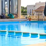 Beach Apartment - Amazing Ocean View