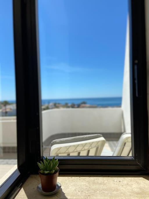 - Amazing Ocean View *